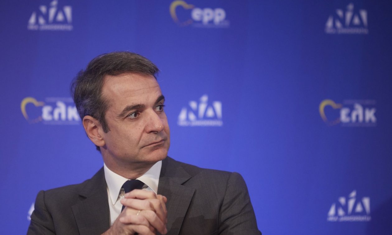 Συλλυπητήρια Κυριάκου Μητσοτάκη για την απώλεια του Πέτρου Μολυβιάτη: «Έλληνας περνά στην ιστορία»