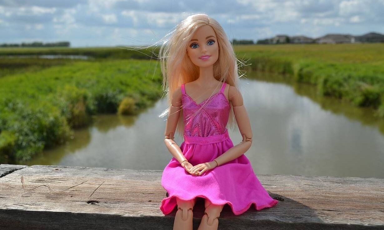 «Aκριβή» μου Barbie: H Mattel αυξάνει την τιμή των παιχνιδιών της λόγω δασμών