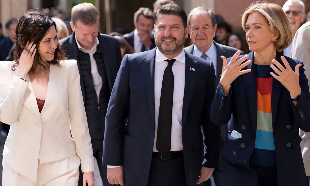 Συνάντηση του Νίκου Χαρδαλιά με τις Περιφερειάρχες Παρισιού και Μαδρίτης