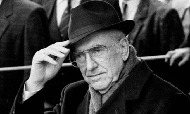 Πωλήθηκε η Mercedes του Ανδρέα Παπανδρέου: Ο νέος ιδιοκτήτης και η αγάπη του για το ΠΑΣΟΚ