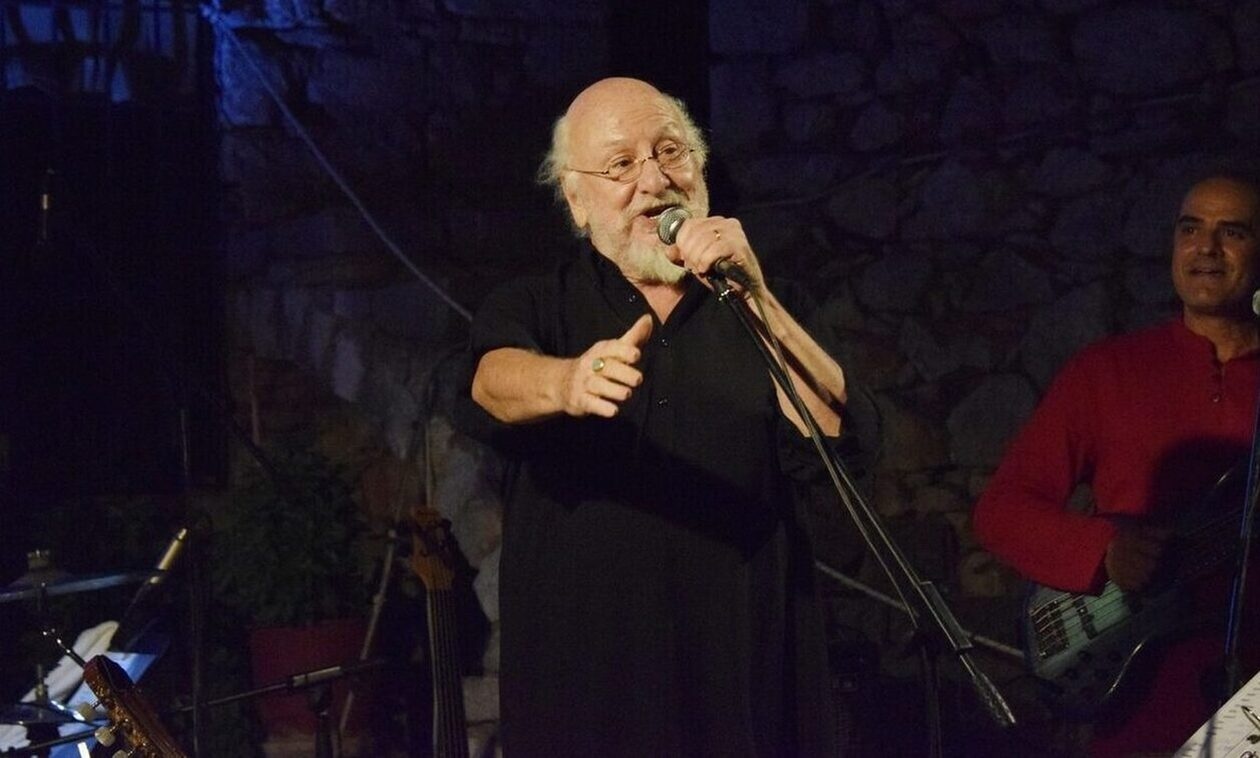 Rockwave Festival: Εισιτήρια 10 ευρώ για τους 14-18 ετών στις συναυλίες του Διονύση Σαββόπουλου