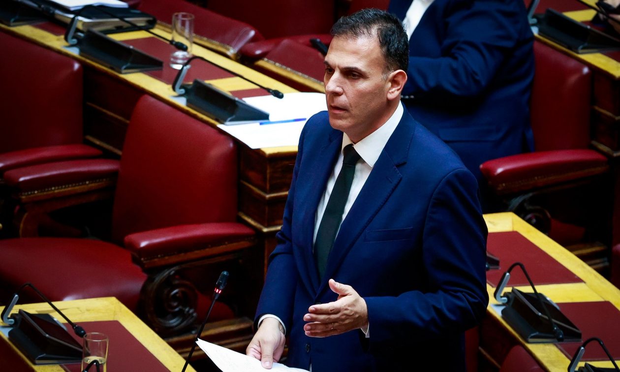 Καραμέρος στην ΚΕ ΣΥΡΙΖΑ: «Εκτός από το περιεχόμενο να αλλάξει και ο πομπός»