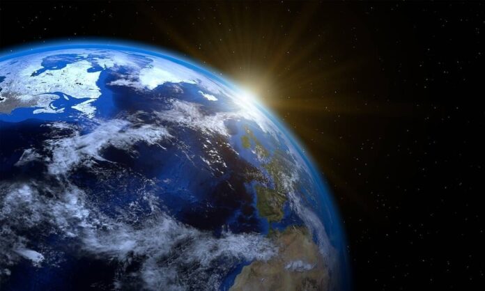 1648735-earth-1990298_1920.jpg