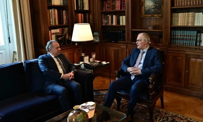 Συνάντηση Κώστα Τασούλα με Γιώργο Κουμουτσάκο στην UNESCO – Τι συζήτησαν