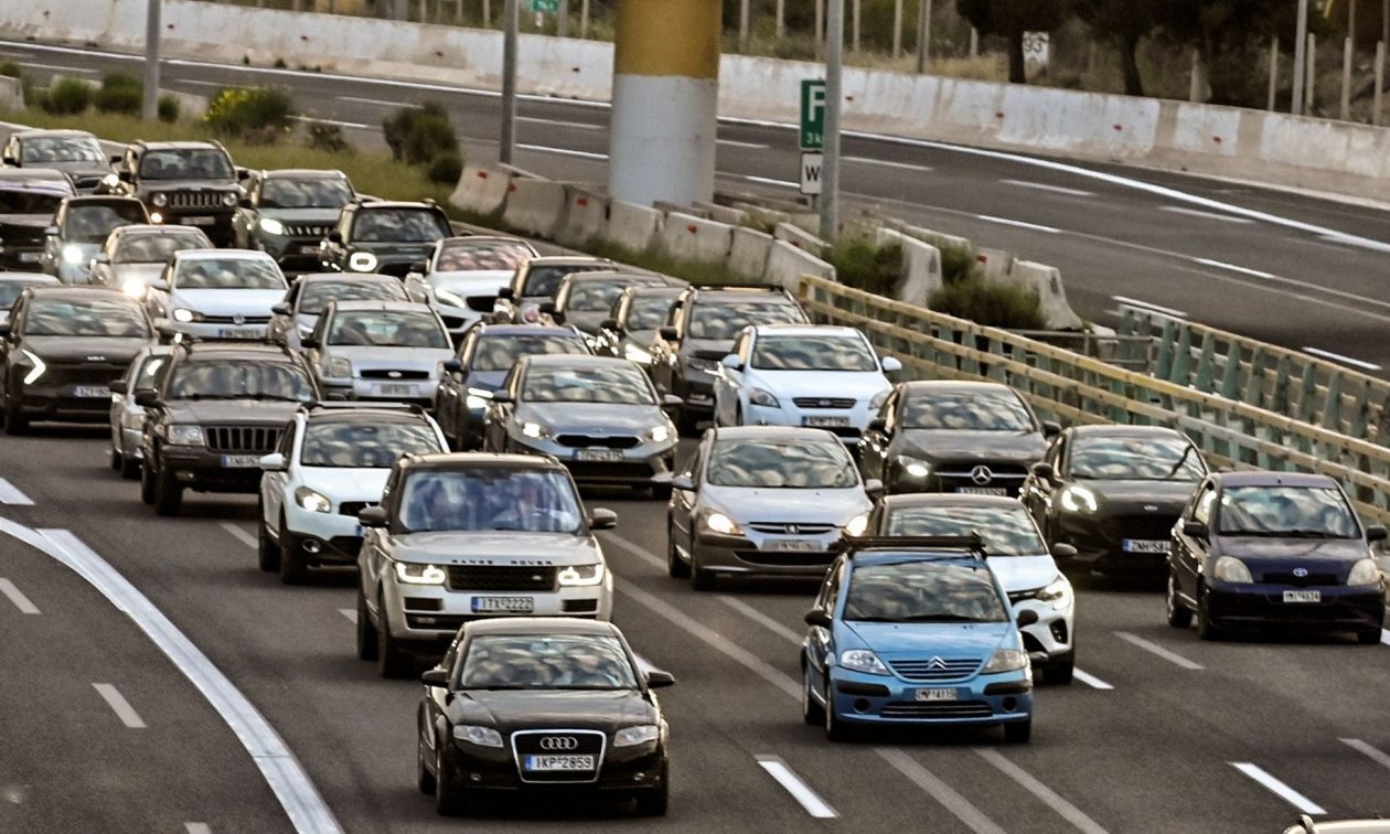 Πρόστιμο 2.000 ευρώ: Η παράβαση που θα σας πάρει το δίπλωμα και για 7 χρόνια