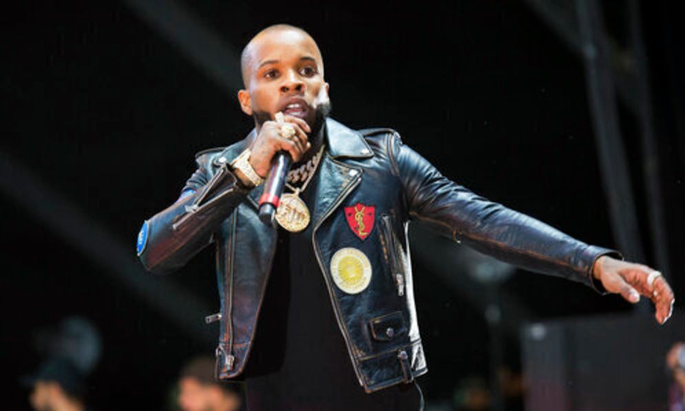 Tory Lanez: Τον μαχαίρωσαν 14 φόρες σε φυλακή της Καλιφόρνια