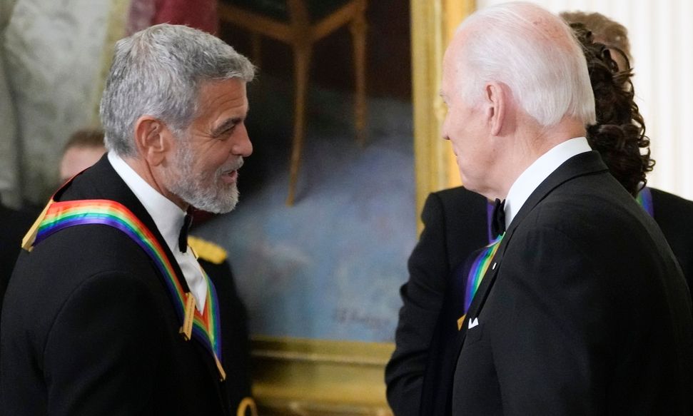 Αποκάλυψη – βόμβα για τον Μπάιντεν: Δεν αναγνώριζε ούτε τον Τζορτ Κλούνεΐ στο τέλος της θητείας του