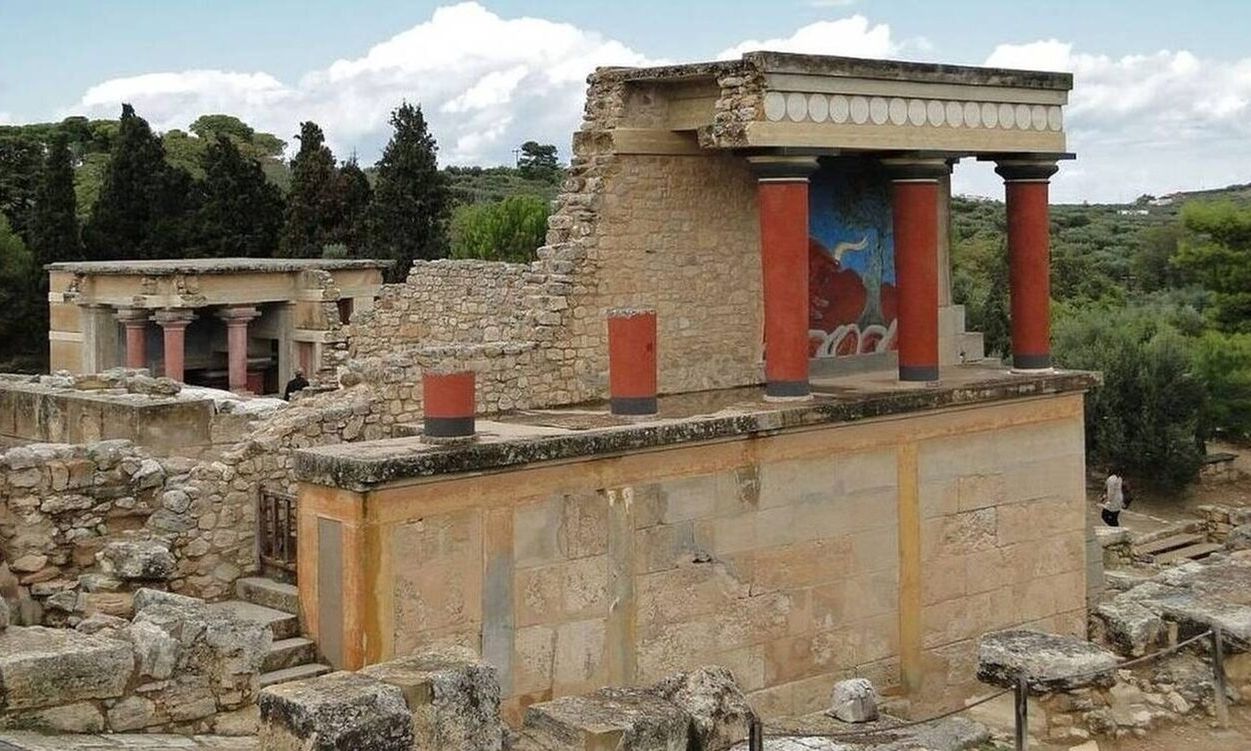 Εκκενώθηκε ο αρχαιολογικός χώρος της Κνωσού λόγων των ανέμων – Φθορές στα διάσημα δελφίνια