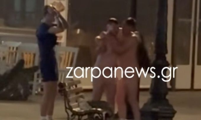 Χανιά: Γυμνοί ναύτες από το Βρετανικό αεροπλανοφόρο προκαλούν στο Ενετικό Λιμάνι