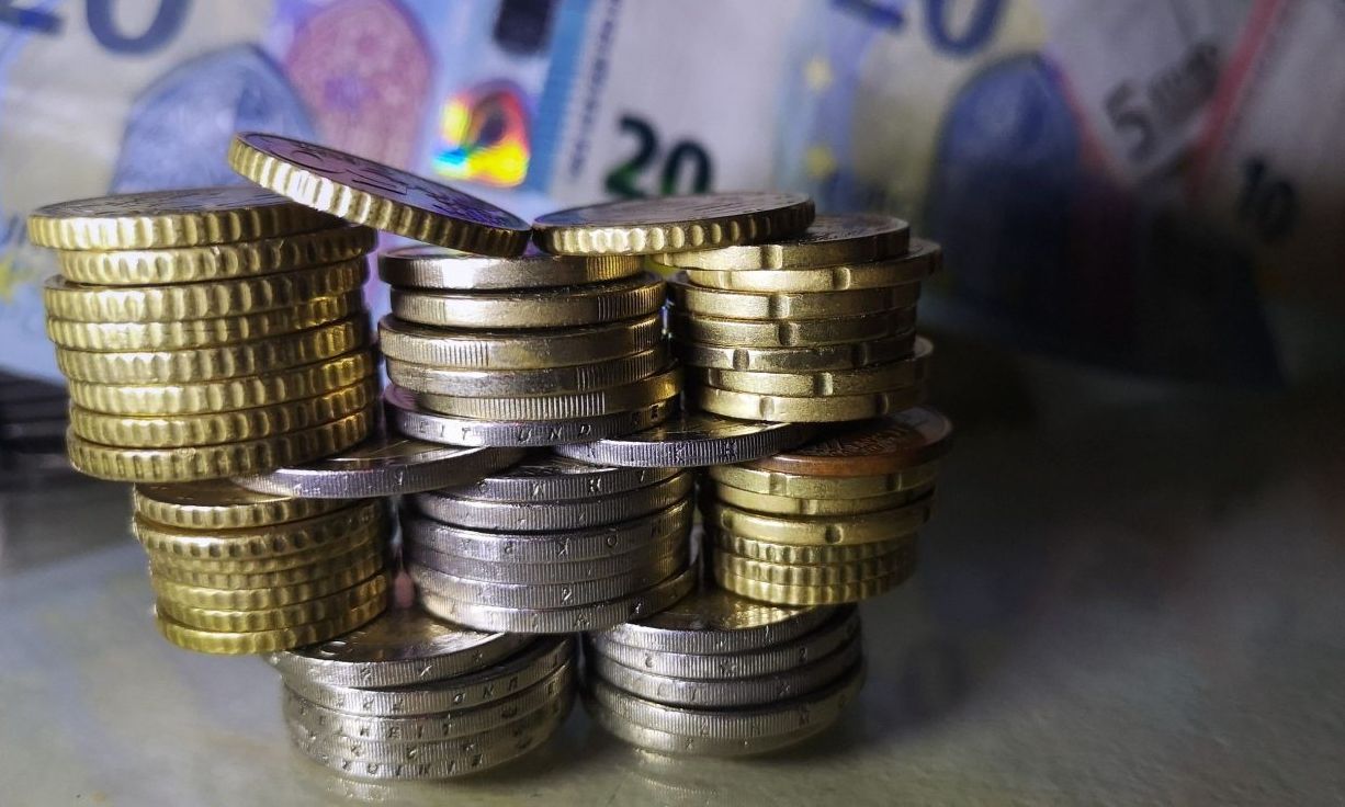 Eurostat: Αυξημένο κατά 24% το καθαρό εισόδημα των Ελλήνων από το 2019