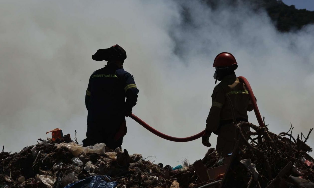 Οριοθετήθηκε η φωτιά στον Αλμυροπόταμο Ευβοίας