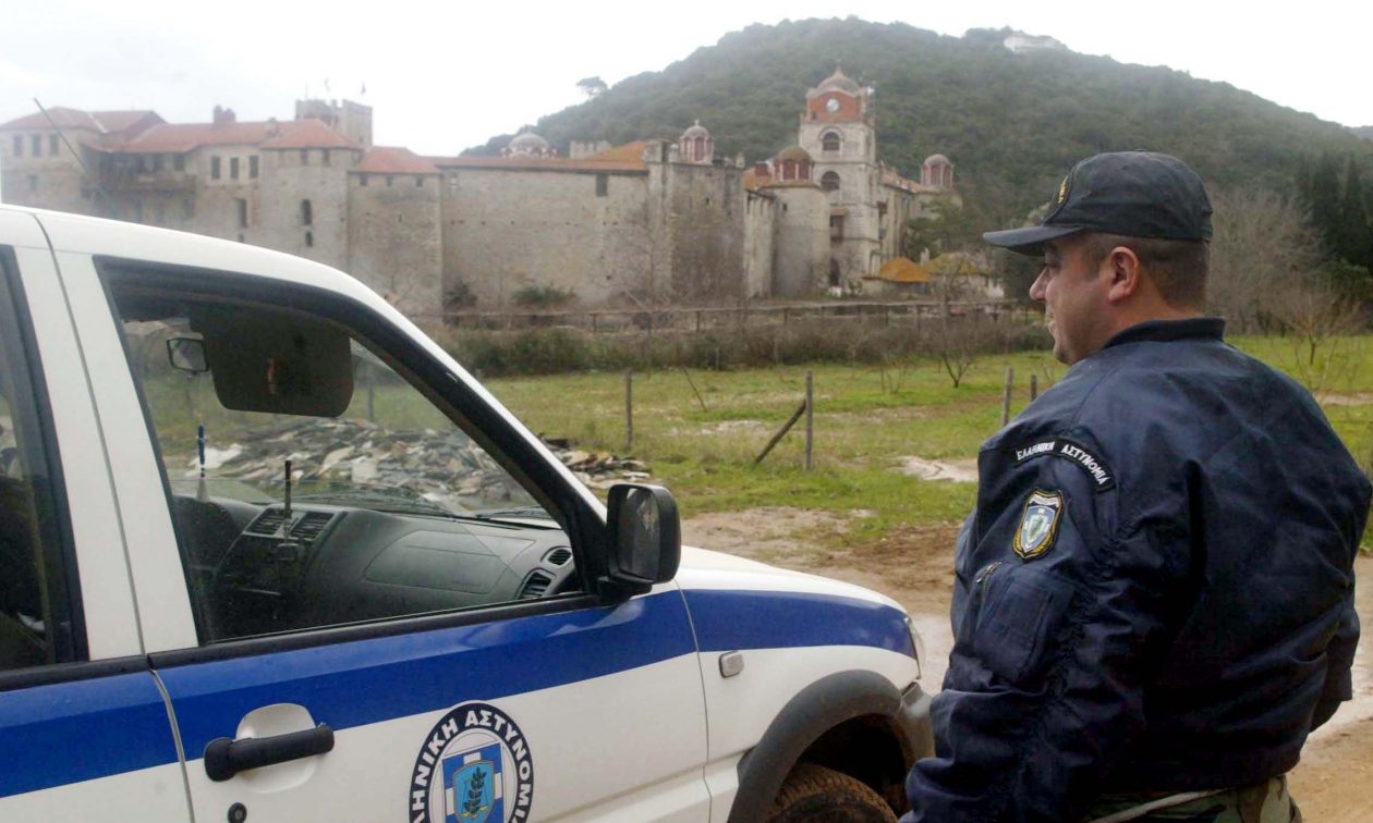«Παίρνει φωτιά» και πάλι η Μονή Εσφιγμένου – Καταγγελία για ξυλοδαρμό μοναχού, η απάντηση