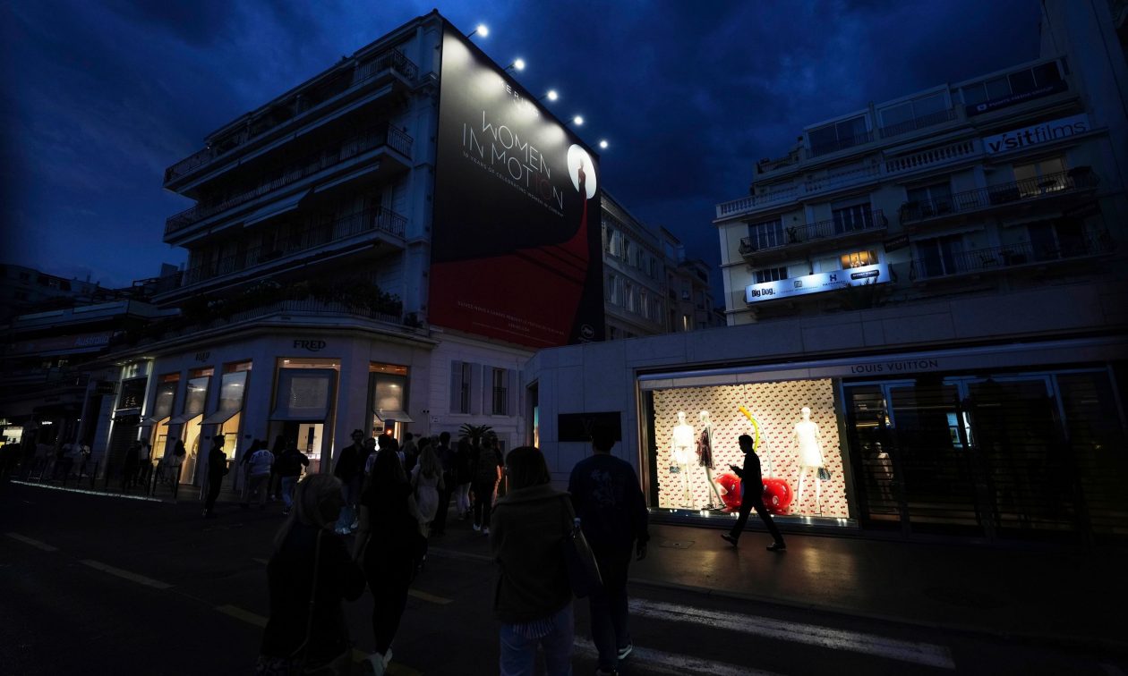 Μεγάλο μπλακ άουτ στη νότια Γαλλία – Στο σκοτάδι «βυθίστηκαν» και οι Κάννες