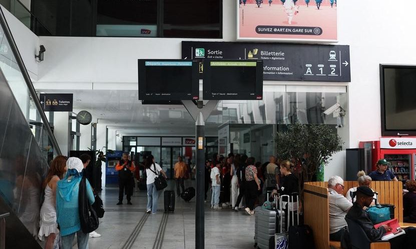 Γαλλία: Εκτεταμένη διακοπή ρεύματος στις Κάννες λόγω πιθανού εμπρησμού – Τι θα γίνει με το φεστιβάλ