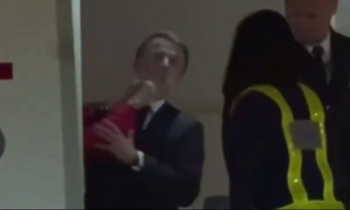 1652175-6766130c-macron-xastouki.jpg