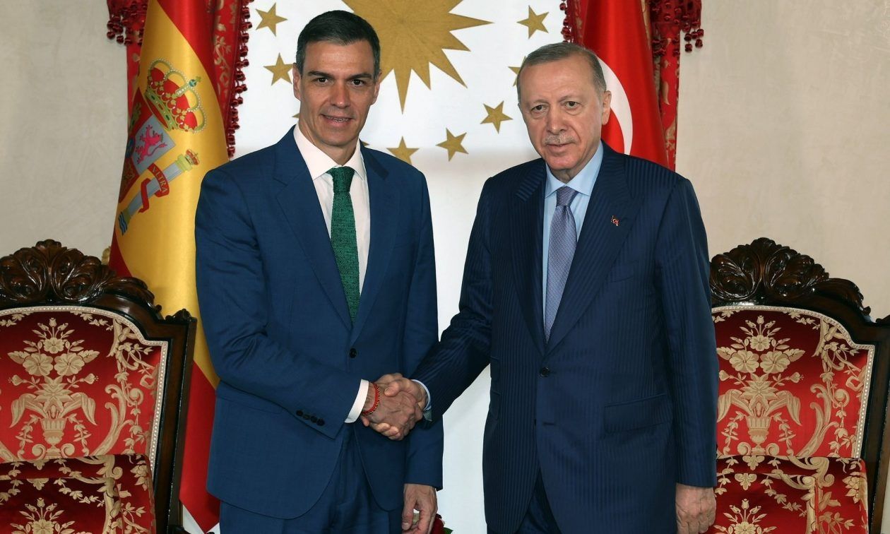 Σκληρή επίθεση Ερντογάν στον Ισπανό πρωθυπουργό Σάντσεθ 4 ημέρες μετά τη συνάντησή τους