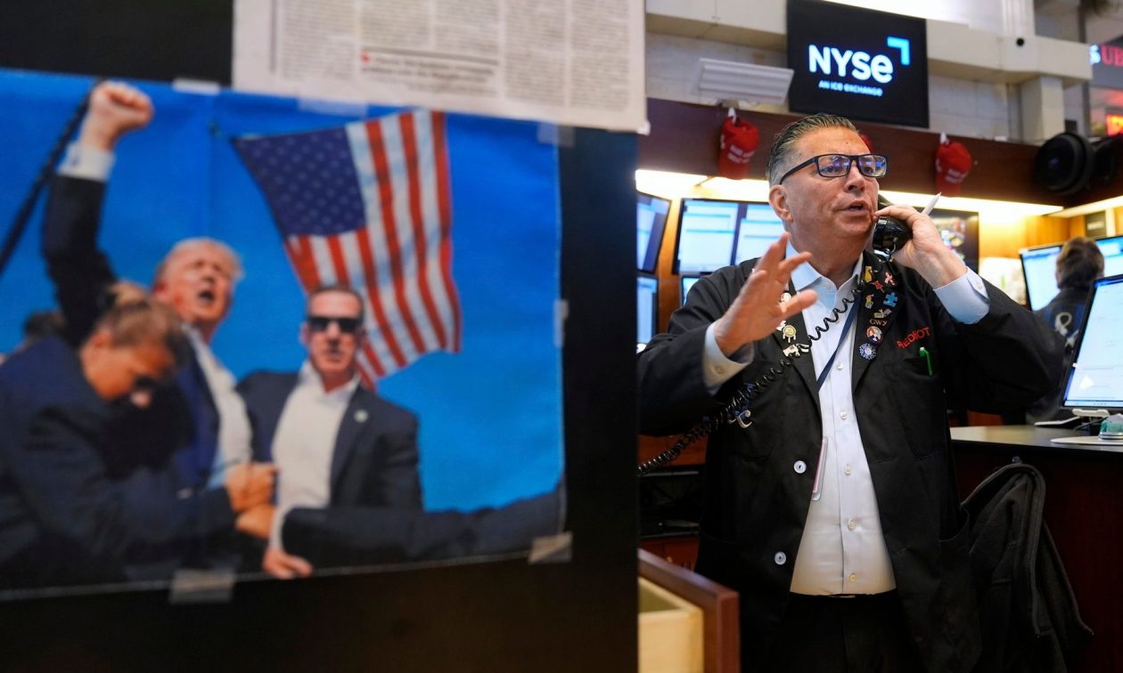 «Ανάσα» στη Wall Street μετά την αναστολή των δασμών από τον Τραμπ στην ΕΕ