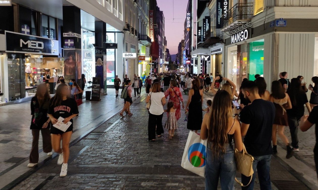 Θερινές εκπτώσεις 2025: Πότε θα ξεκινήσουν και πόσο θα διαρκέσουν