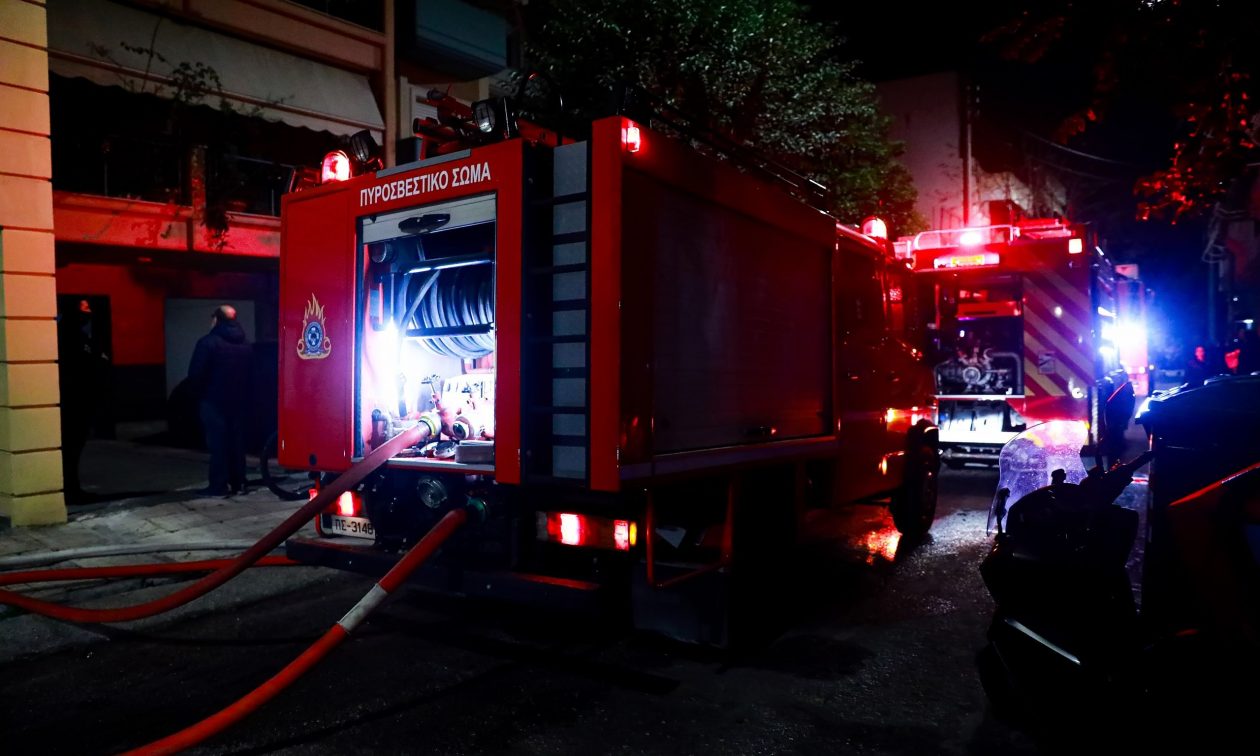 Υπό έλεγχο οι πυρκαγιές σε Σπάτα και Ασπρόπυργο