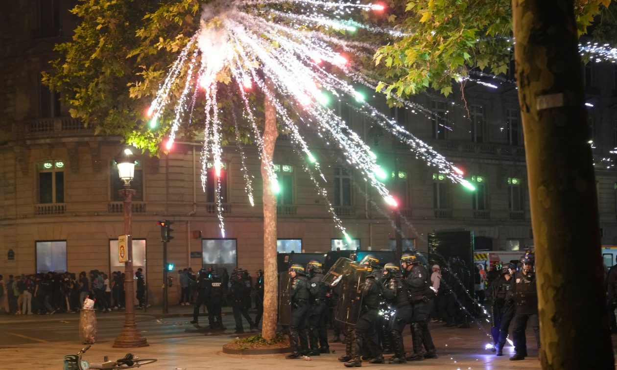 Επεισόδια στο Παρίσι: 81 συλλήψεις στους πανηγυρισμούς για τη νίκη της Παρί Σεν Ζερμ