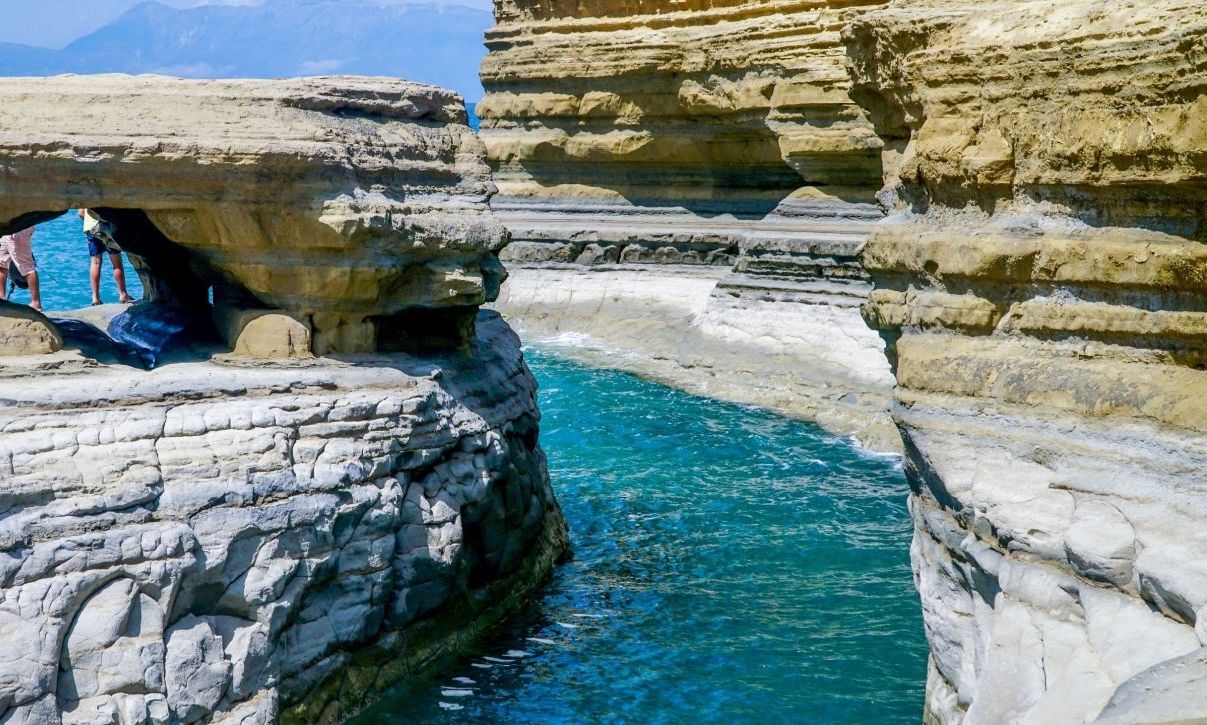 Διεσώθη ο τουρίστας που έπεσε στο Canal d’ Amour στην Κέρκυρα – Σοβαρά τραυματισμένος