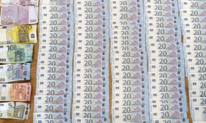 Χίος: Συνελήφθη 18χρονος με πλαστά χαρτονομίσματα αξίας 3.315 ευρώ