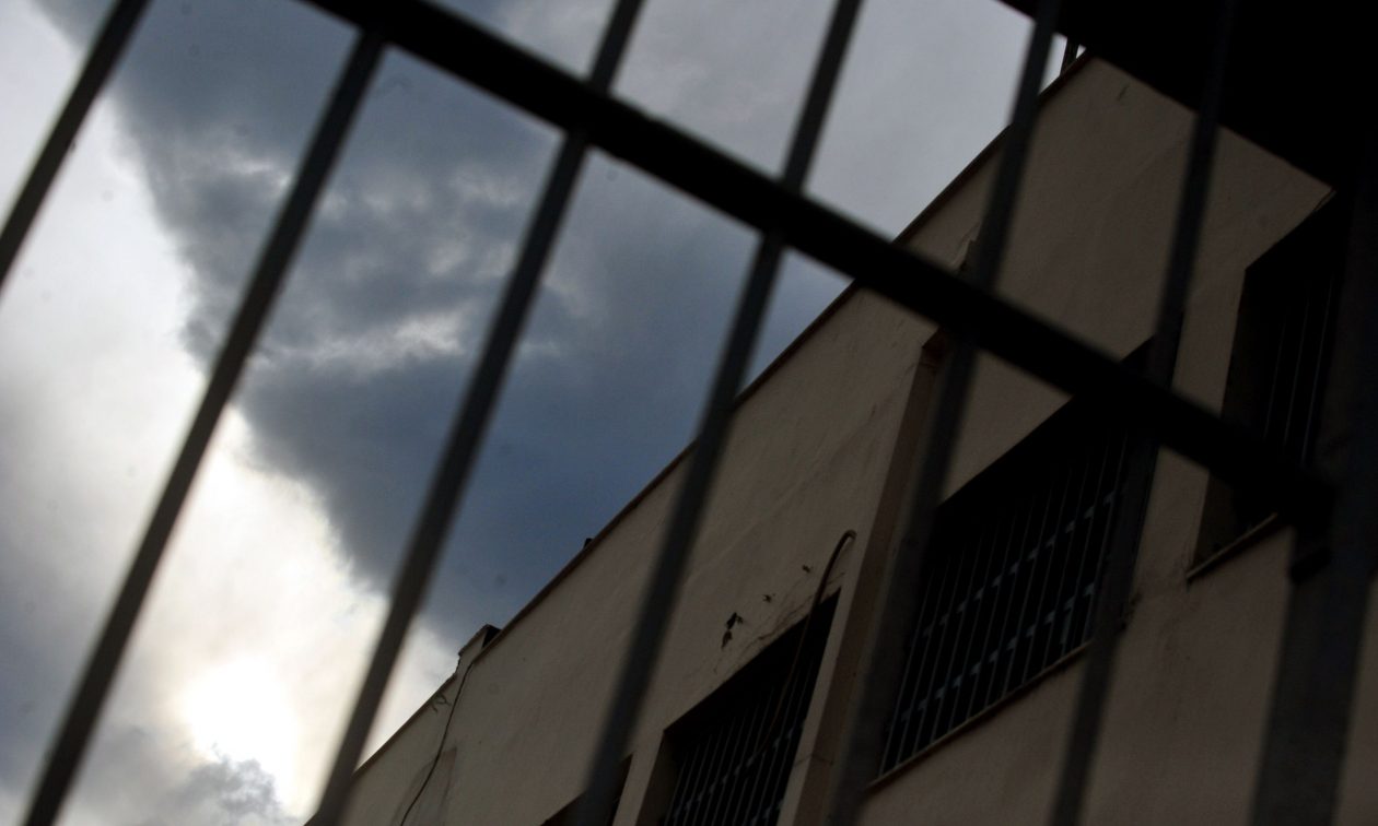Προγράμματα απεξάρτησης κρατουμένων από οπιοειδή σε φυλακές