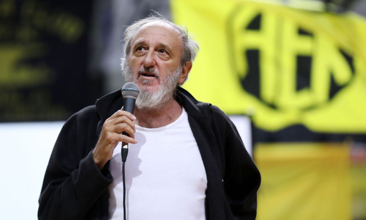 Δημήτρης Χατζηχρήστος: Η συγκινητική ανάρτηση του Παντελή Θαλασσινού – «Τραγούδαγε δυο ώρες…»