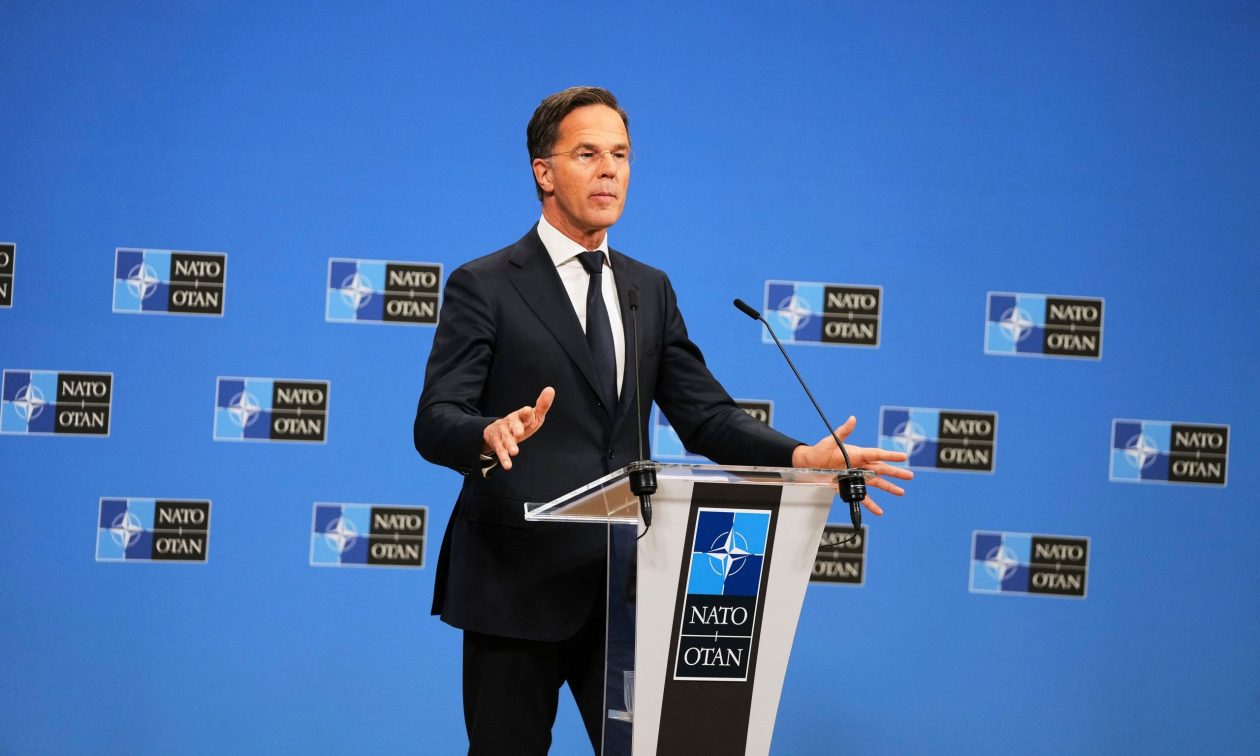 ΝΑΤΟ: Αύξηση 400% των αεροπορικών και αντιπυραυλικών ικανοτήτων της Συμμαχίας, ζητά ο Ρούτε