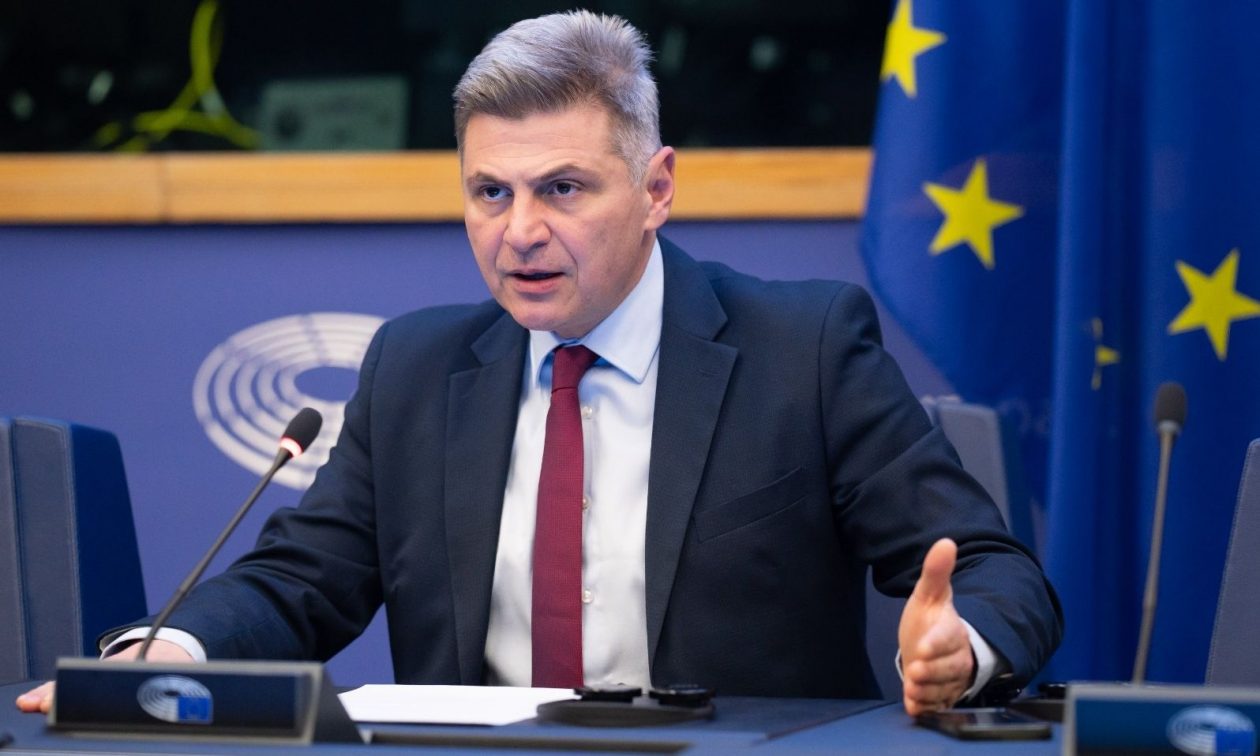 Φαραντούρης: Νεο-οθωμανικό σχέδιο Ερντογάν απ’ τη Συρία έως τη Λιβύη – Να αφυπνιστούμε