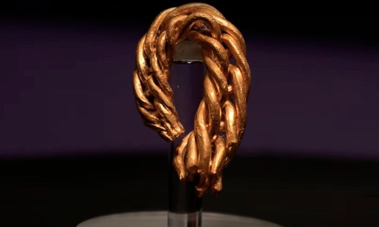 Χρυσό βραχιόλι χιλιάδων ετών των Βίκινγκ αποκαλύπτει μυστικά αρχαίων εμπορικών δεσμών