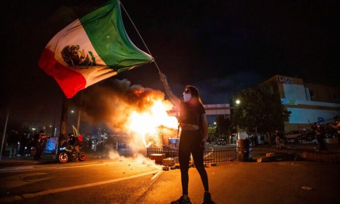 1656229-2428a682-los-angeles-raids.jpg