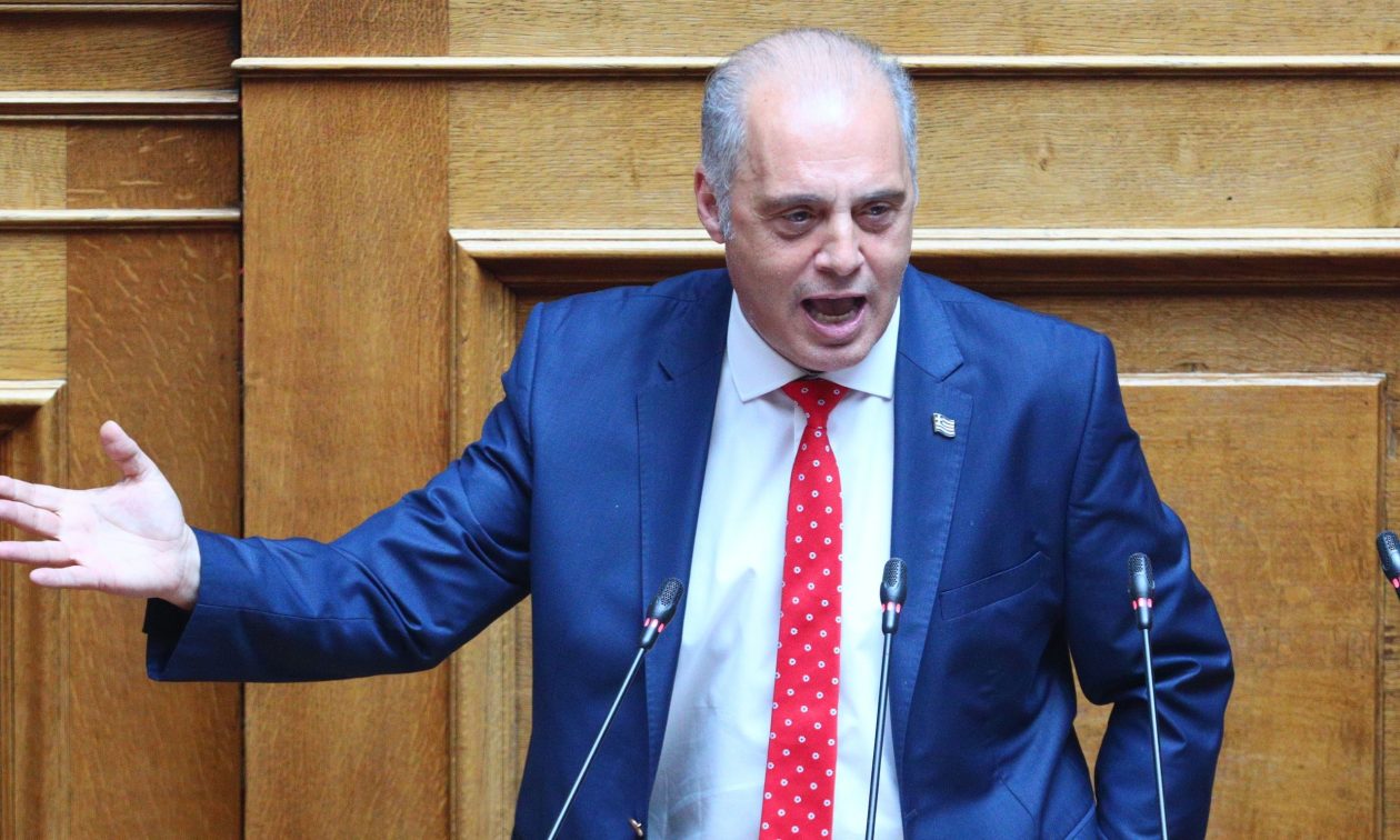 Ο Βελόπουλος… καλωσορίζει Καραμανλή και Σαμαρά στις θέσεις της Ελληνικής Λύσης