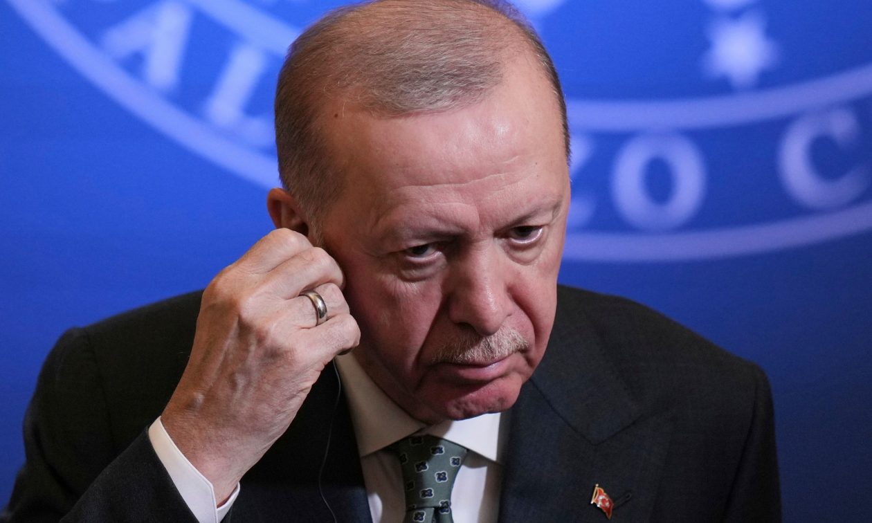επίσκεψη Πασινιάν στην Τουρκία: Συνάντηση με τον Ερντογάν