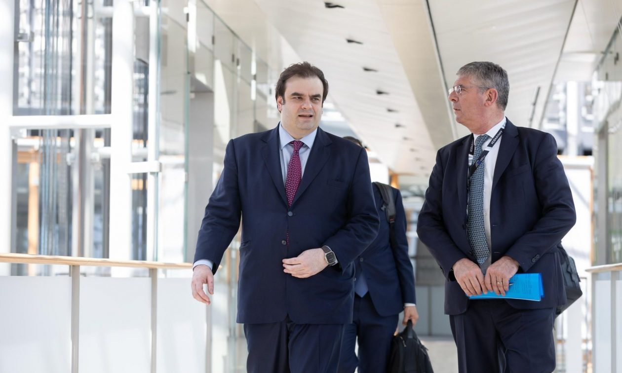 Πιερρακάκης για Ευρωπαϊκή Τράπεζα Επενδύσεων: «Ιστορία επιτυχίας στην καρδιά της κρίσης»