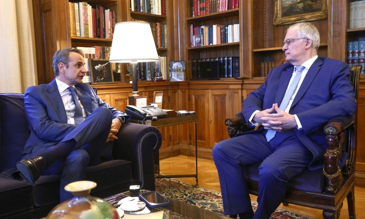 Μητσοτάκης σε Τασούλα: Ελληνικά πολεμικά έξω από τα χωρικά ύδατα της Λιβύης για αποτροπή μεταναστών