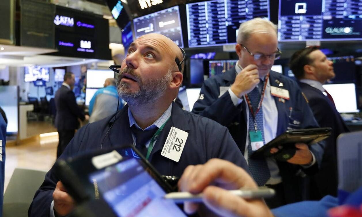 Ανακούφιση στη Wall Street με τις εξελίξεις στη Μέση Ανατολή – Αισιοδοξία για μείωση των επιτοκίων