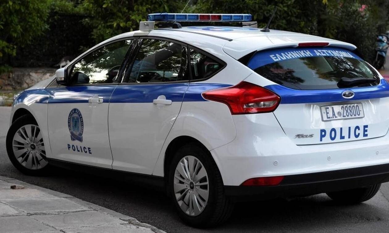 Αμφιλοχία: Πυροβόλησε την κουμπάρα έξω από το σπίτι της και αυτοκτόνησε – Προηγήθηκε διαπληκτισμός