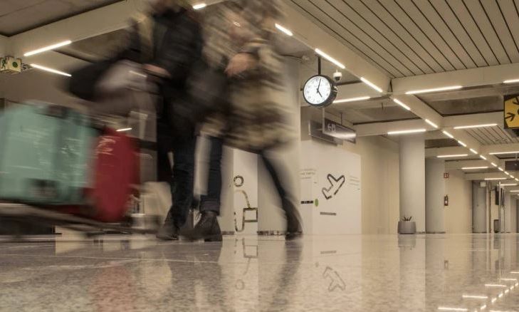 Πανικός στο αεροδρόμιο της Μαγιόρκα: Κατέρρευσε μέρος της οροφής – «Θεέ μου» φώναζαν τουρίστες