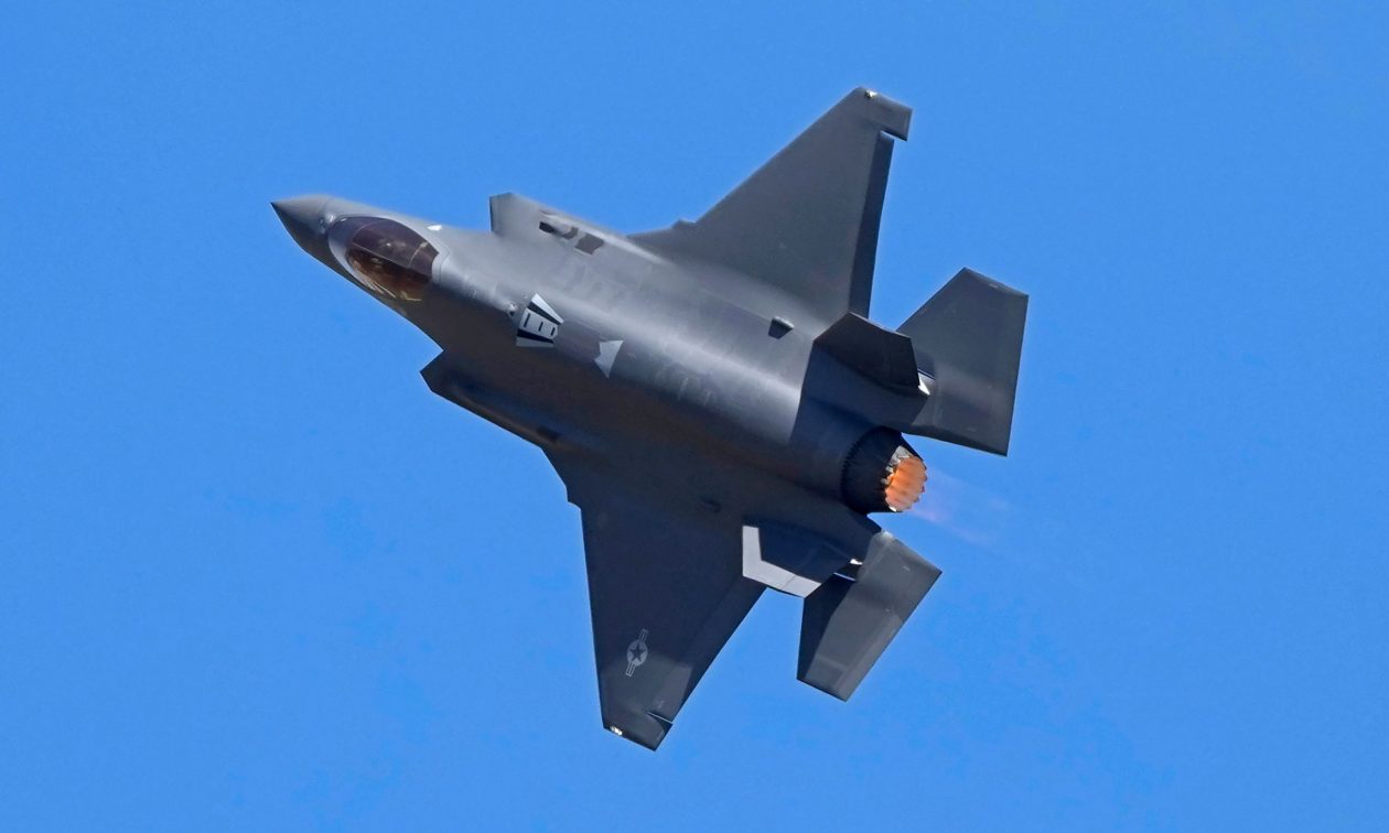 Η Βρετανία αποκτά  F-35 που μπορούν να φέρουν πυρηνικά – 12 αεροσκάφη θα αγοράσει το Λονδίνο
