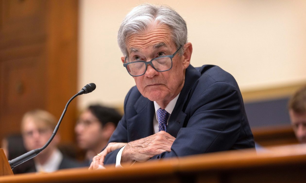 Wall Street Journal: Ο Τραμπ ετοιμάζει αλλαγή στην ηγεσία της Fed πριν λήξει η θητεία Πάουελ