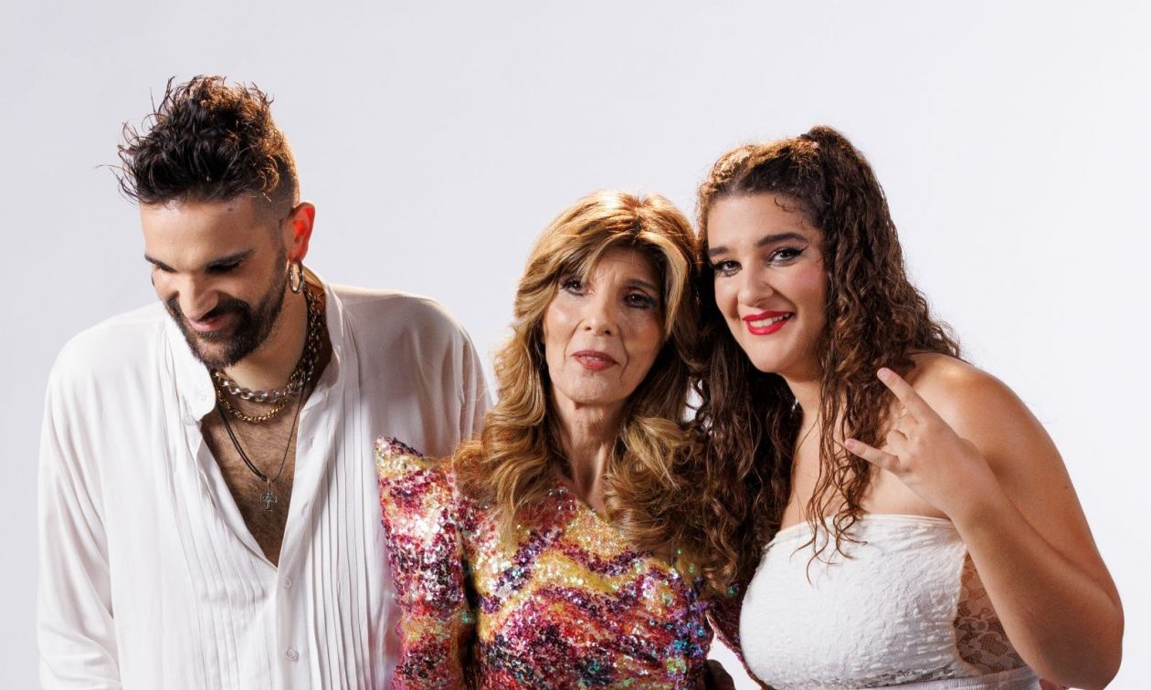Κατερίνα Στανίση και String Demons ερμηνεύουν το «Σ’ έχω κάνει Θεό»