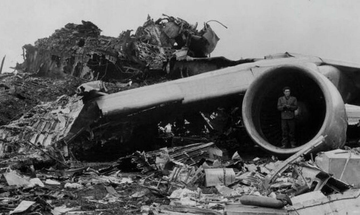 Η μεγαλύτερη αεροπορική τραγωδία όλων των εποχών – Πώς σκοτώθηκαν 583 άνθρωποι