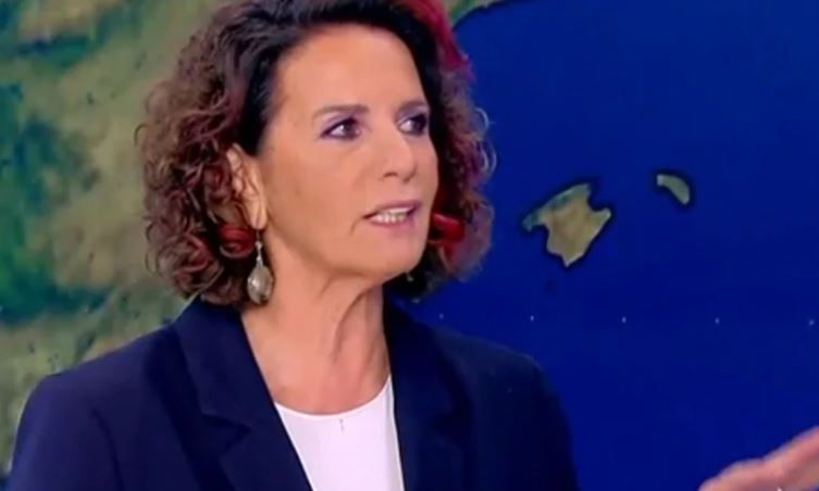 Παλαιά Φώκαια: Κάηκε το εξοχικό της Χριστίνας Σούζη – «Μια ζωή ολόκληρη εκεί την περάσαμε»