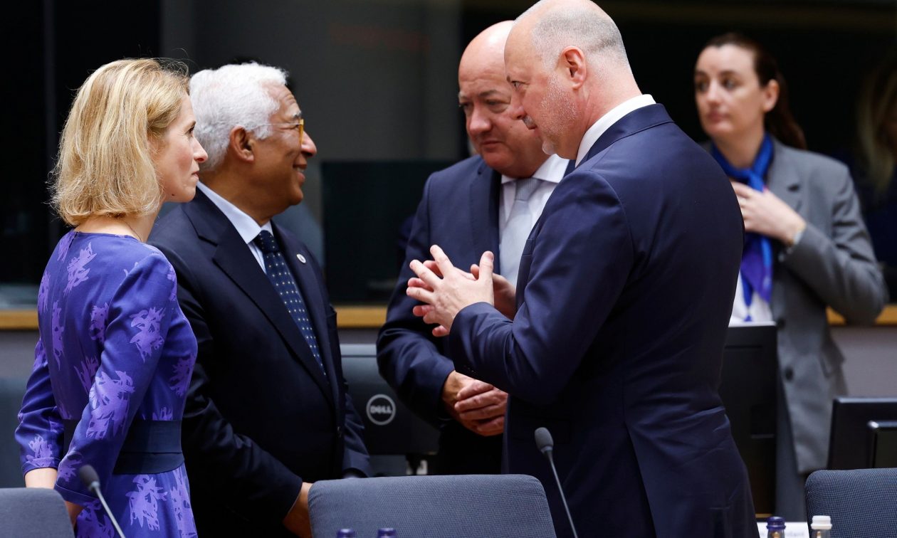 To Ευρωπαϊκό Συμβούλιο στηρίζει τη «συνολική, δίκαιη και διαρκή ειρήνη» στην Ουκρανία