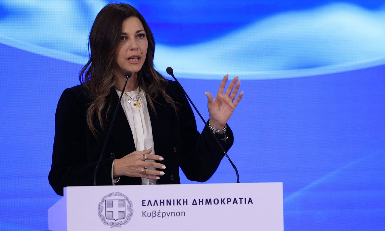 Σοφία Ζαχαράκη: «Έχουμε ξεκινήσει μελέτη για να παρουσιάσουμε το Εθνικό Απολυτήριο»