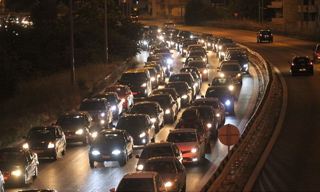Κίνηση τώρα: Αυξημένη η κυκλοφορία στην Αθηνών – Κορίνθου – Σοβαρά προβλήματα στο ρεύμα προς Αθήνα