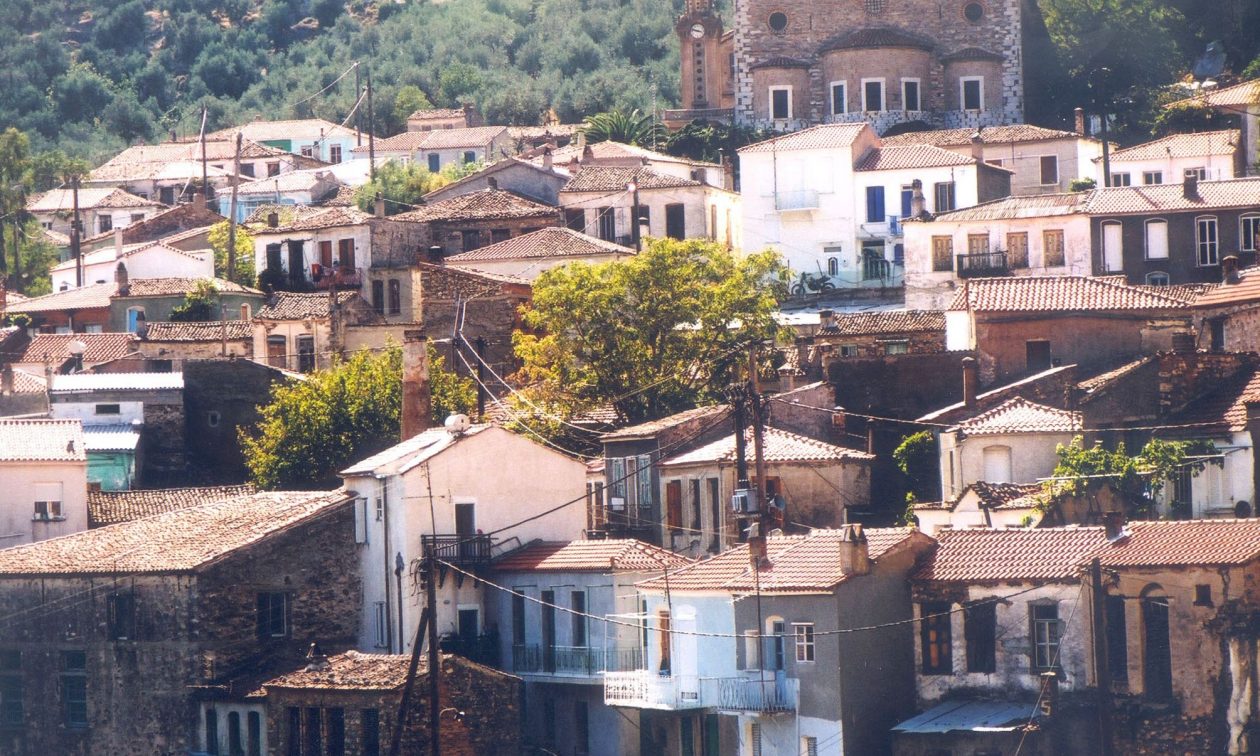 Δόμηση σε οικισμούς κάτω των 2.000 κατοίκων: 8 ερωταπαντήσεις – Όλα όσα πρέπει να γνωρίζετε