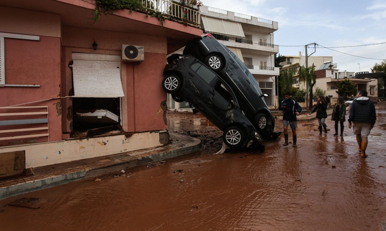 Δίκη Μάνδρα: Ξανά στο εδώλιο τρία άτομα για την τραγωδία με τους 25 νεκρούς