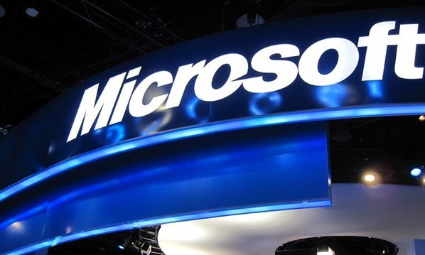 Η Microsoft ετοιμάζεται για κύμα χιλιάδων απολύσεων